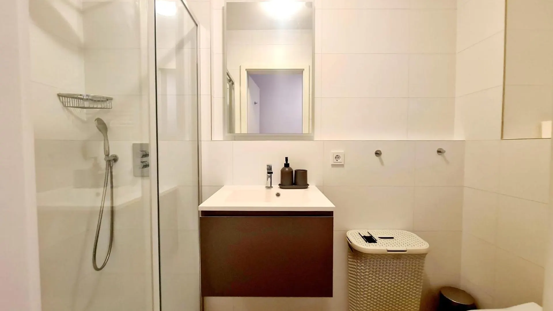 Luxury 1Bedroom With Parking In Center&Large Terrace -Cd3 Luxemburg